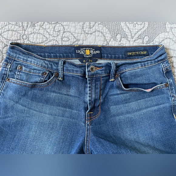 Lucky Brand Sweet 'n Crop Jeans 8/29 - Picture 3 of 8